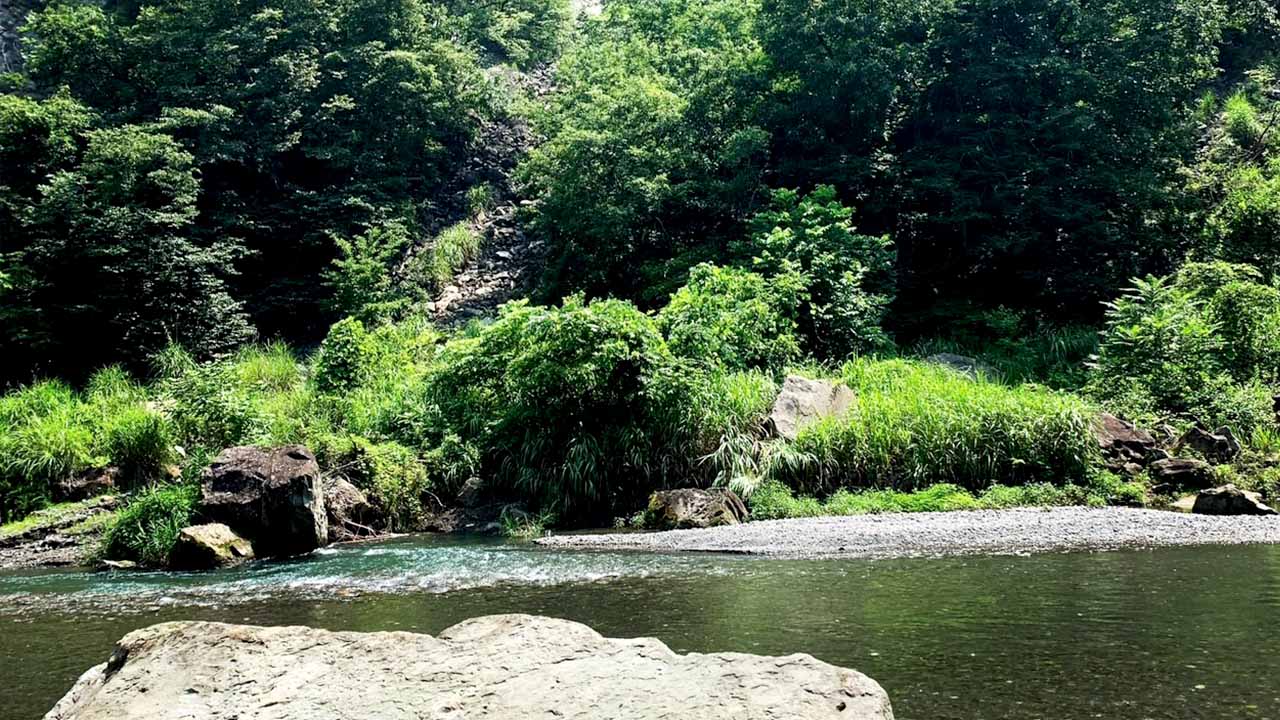 ようばけの川