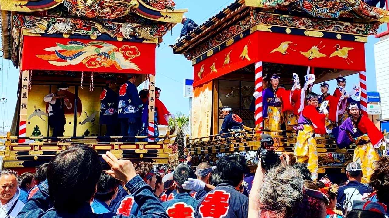 小鹿神社の小鹿野春祭りの山車