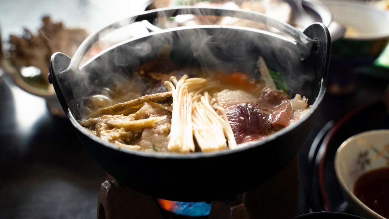 秩父の須崎旅館で冬に人気の鍋料理