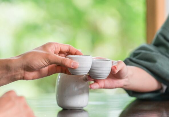 秩父・小鹿野町の須崎旅館で二人きりの時間を楽しむカップル